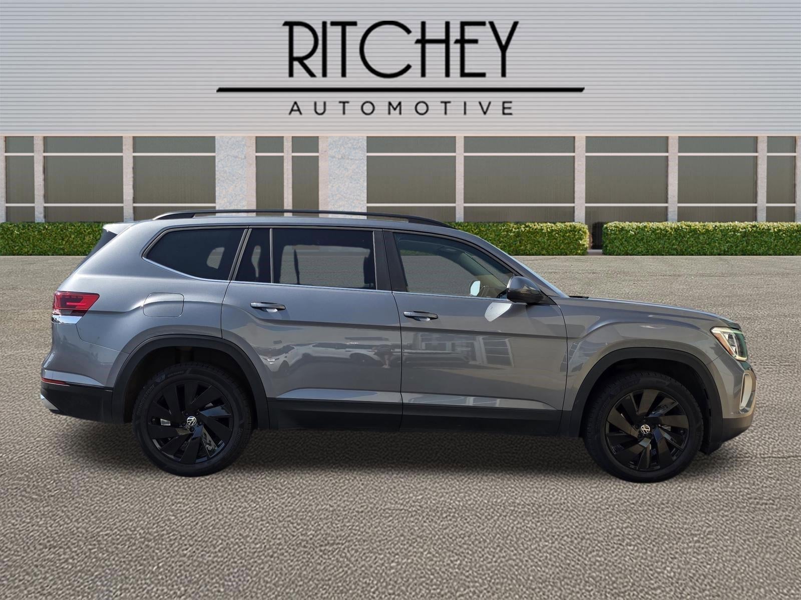 2024 Volkswagen Atlas 2.0T SE w/Technology FWD