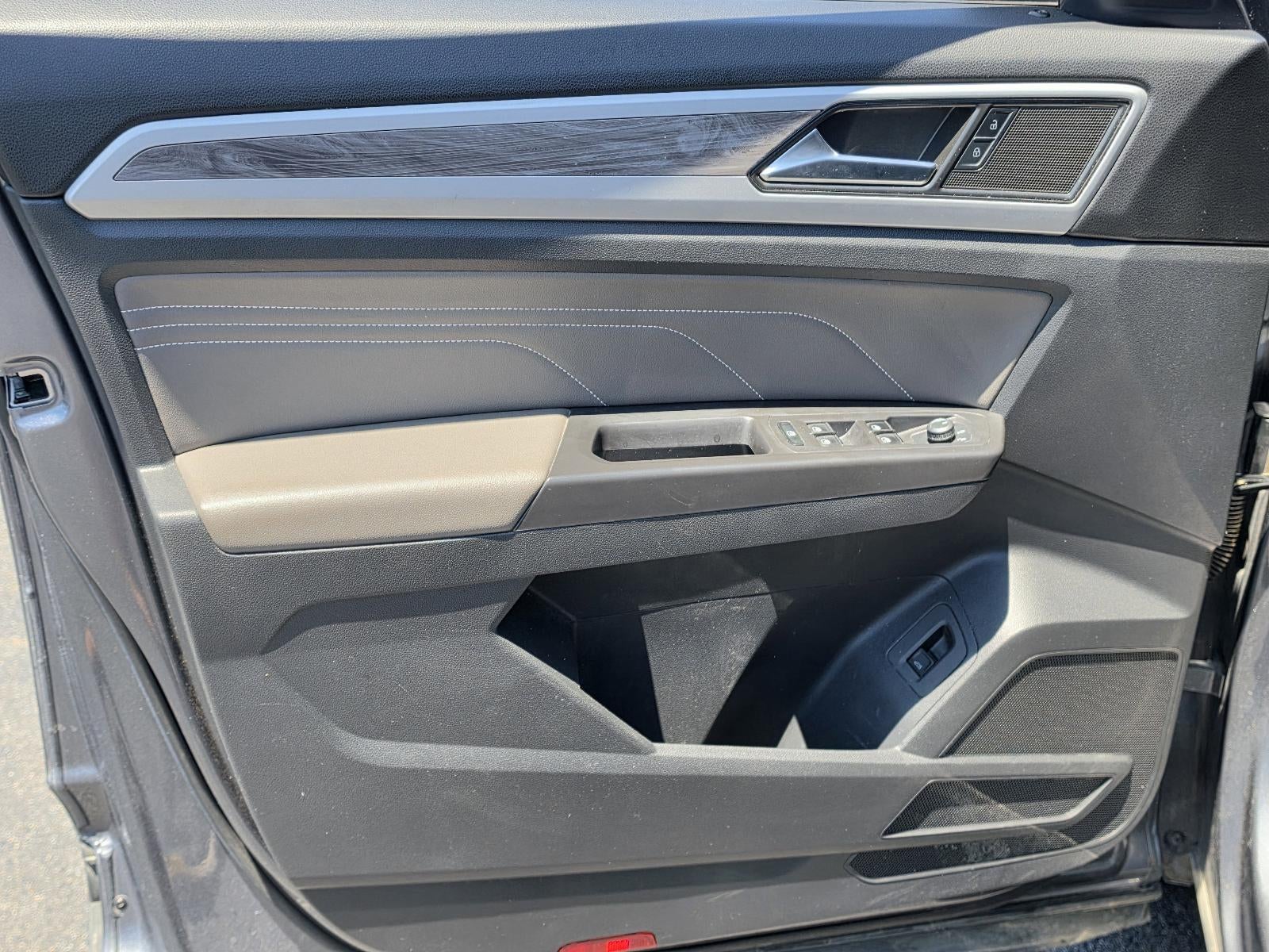 2023 Volkswagen Atlas Cross Sport 2.0T SE w/Technology FWD