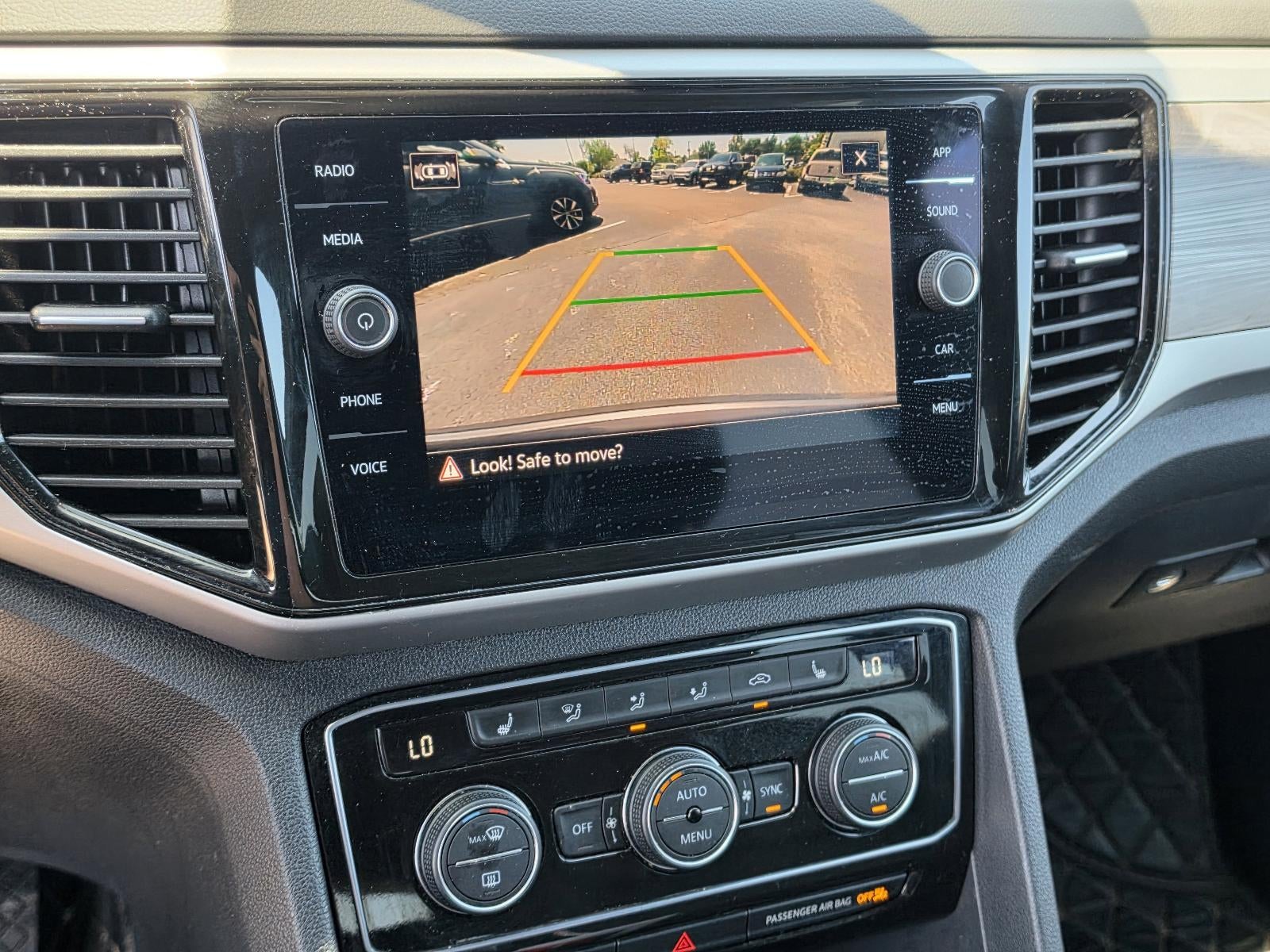 2023 Volkswagen Atlas Cross Sport 2.0T SE w/Technology FWD