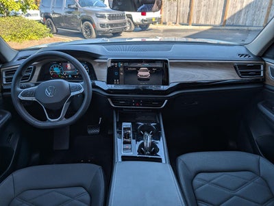 2024 Volkswagen Atlas 2.0T SE w/Technology FWD
