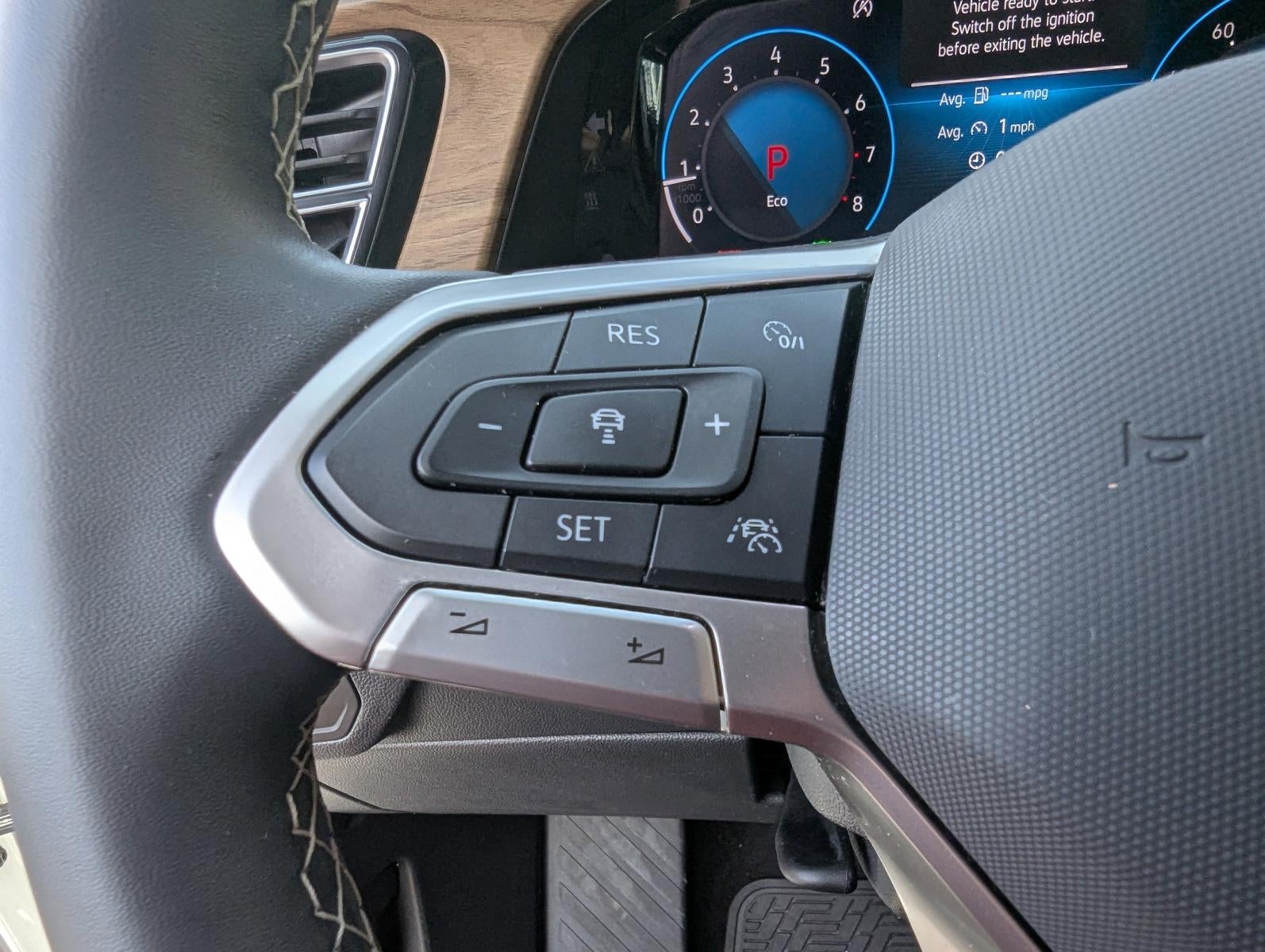 2024 Volkswagen Atlas 2.0T SE w/Technology FWD