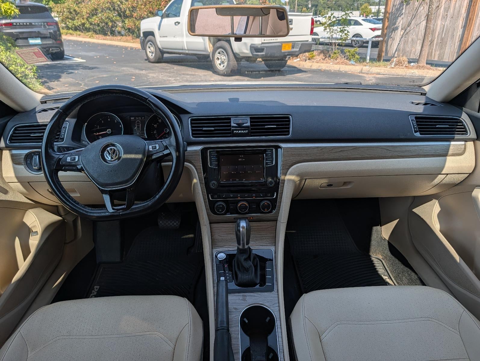 2018 Volkswagen Passat 2.0T SE Auto