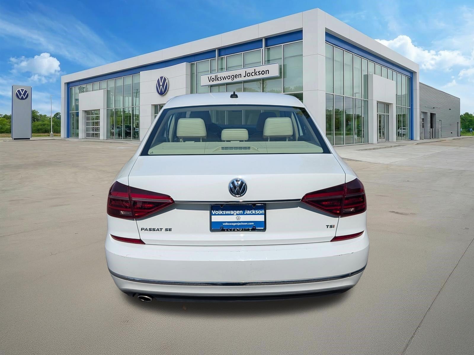 2018 Volkswagen Passat 2.0T SE Auto