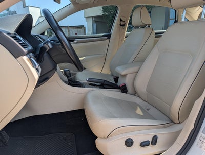2018 Volkswagen Passat 2.0T SE Auto