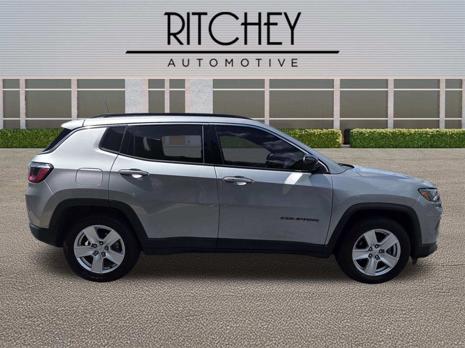 2022 Jeep Compass Latitude FWD