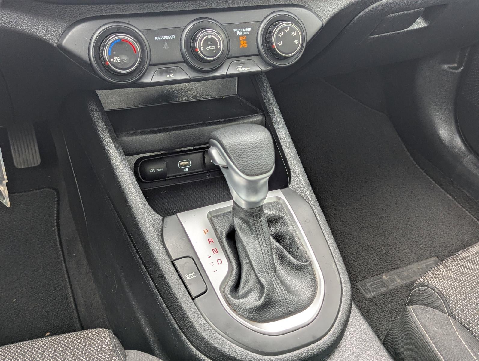 2024 Kia Forte LX IVT