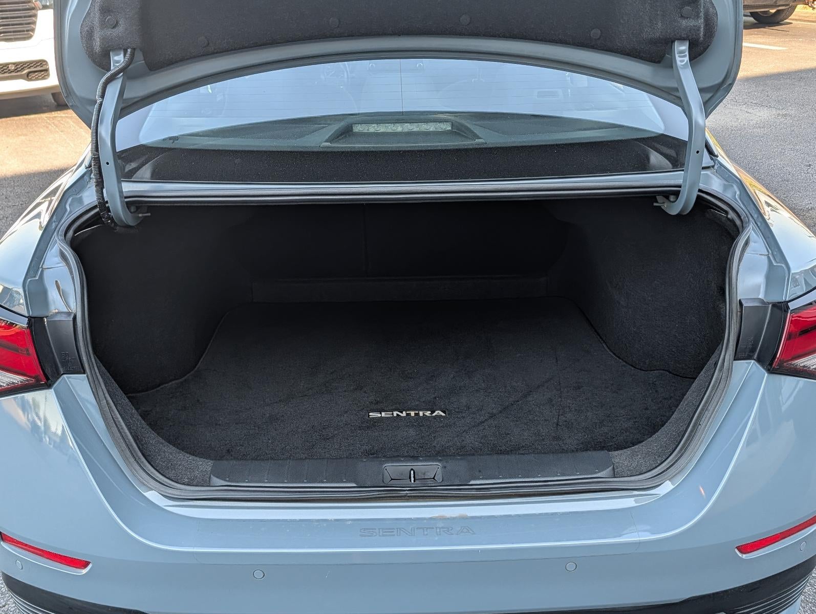 2024 Nissan Sentra SR CVT
