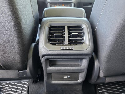 2025 Volkswagen Taos SE Black FWD