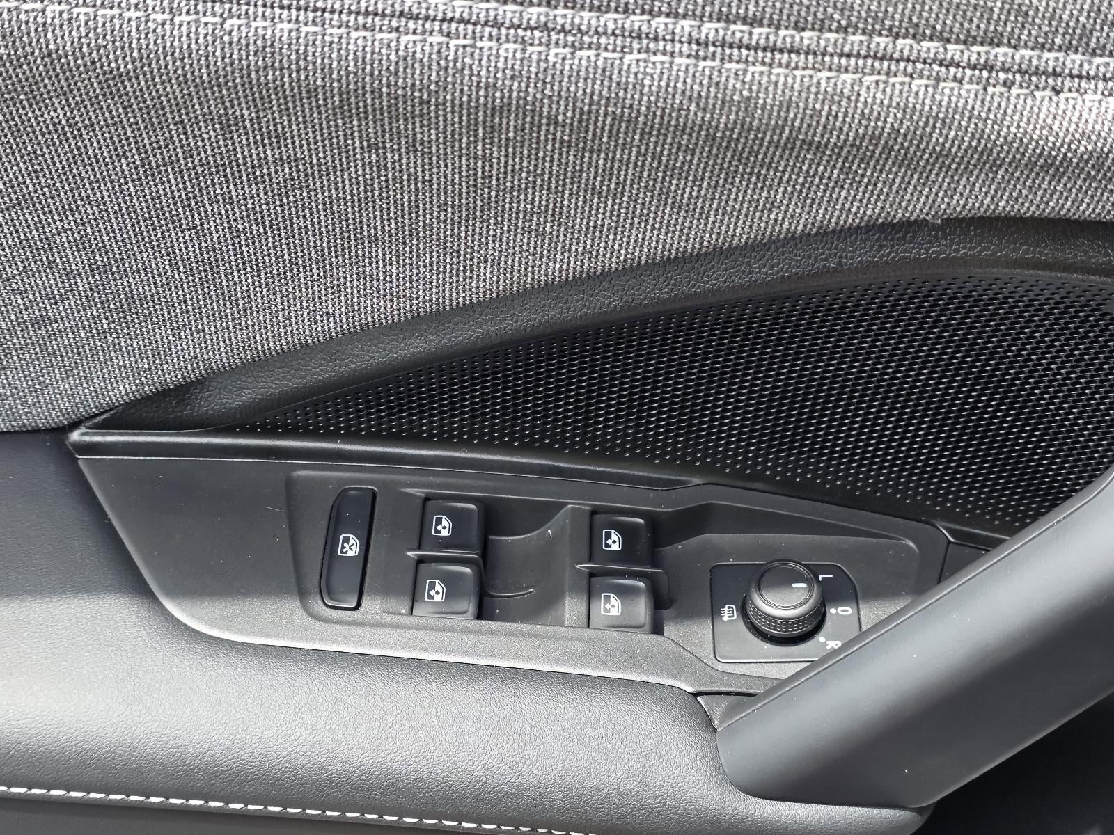 2025 Volkswagen Tiguan 2.0T S FWD