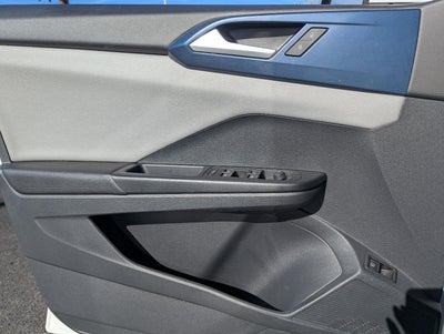 2023 Volkswagen Taos SE FWD