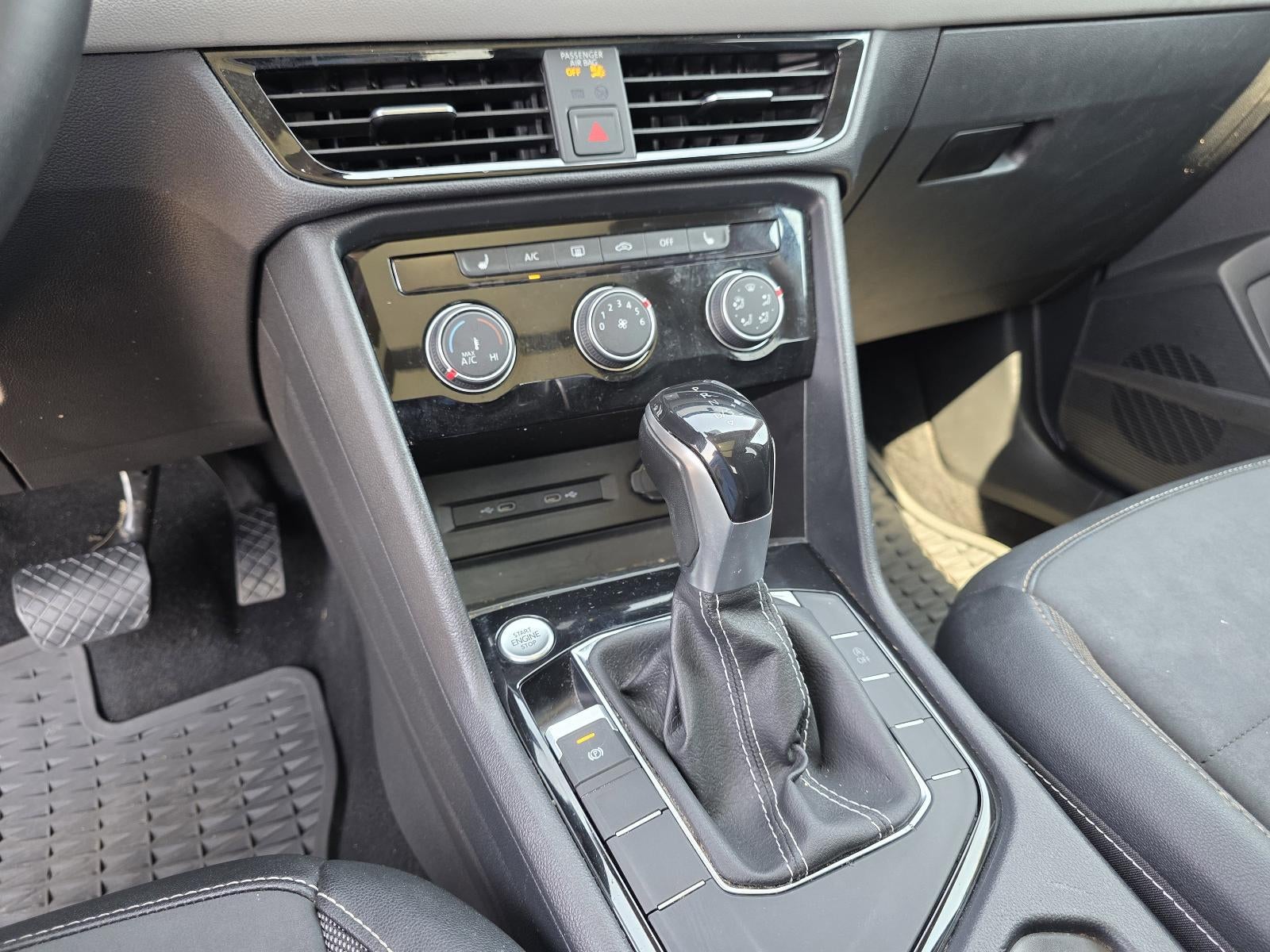 2023 Volkswagen Taos SE FWD