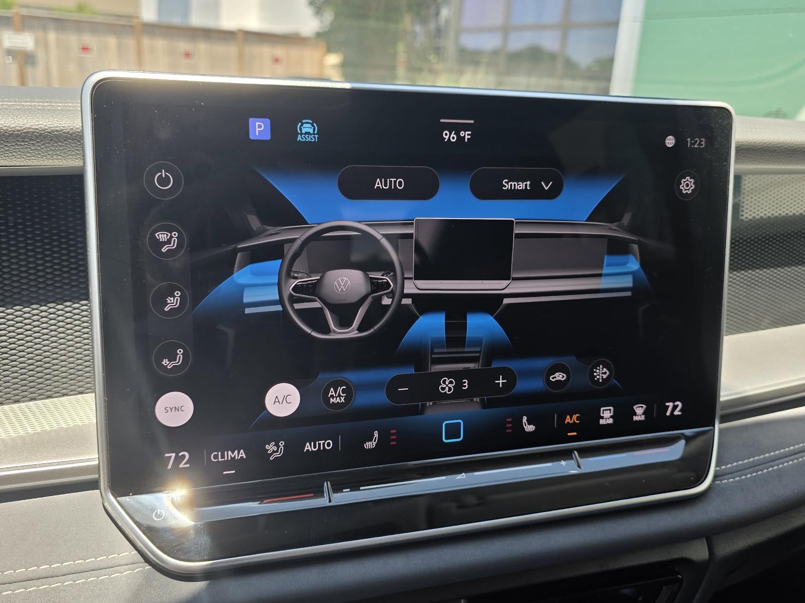 2025 Volkswagen Tiguan 2.0T SE FWD