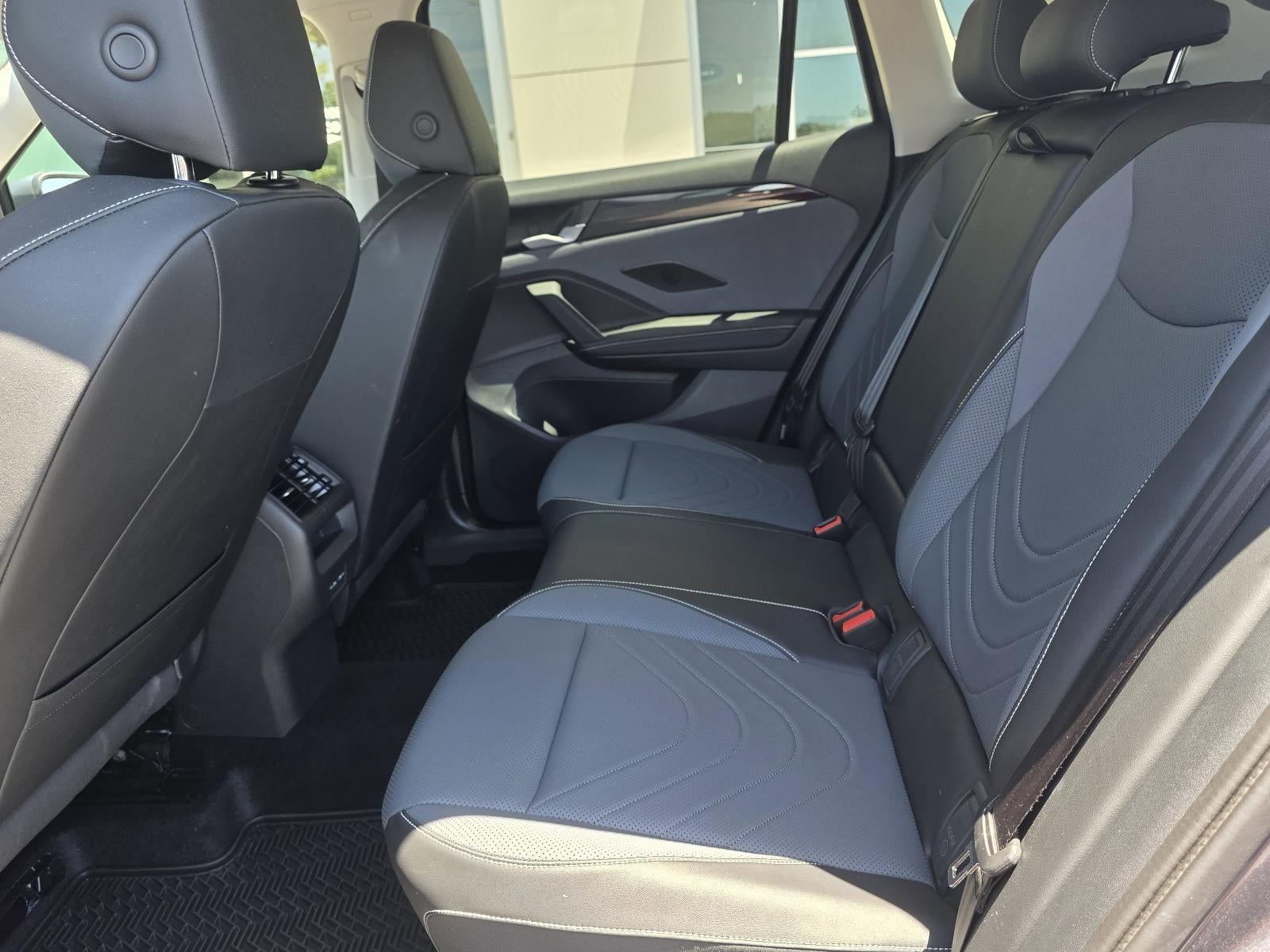 2025 Volkswagen Tiguan 2.0T SE FWD
