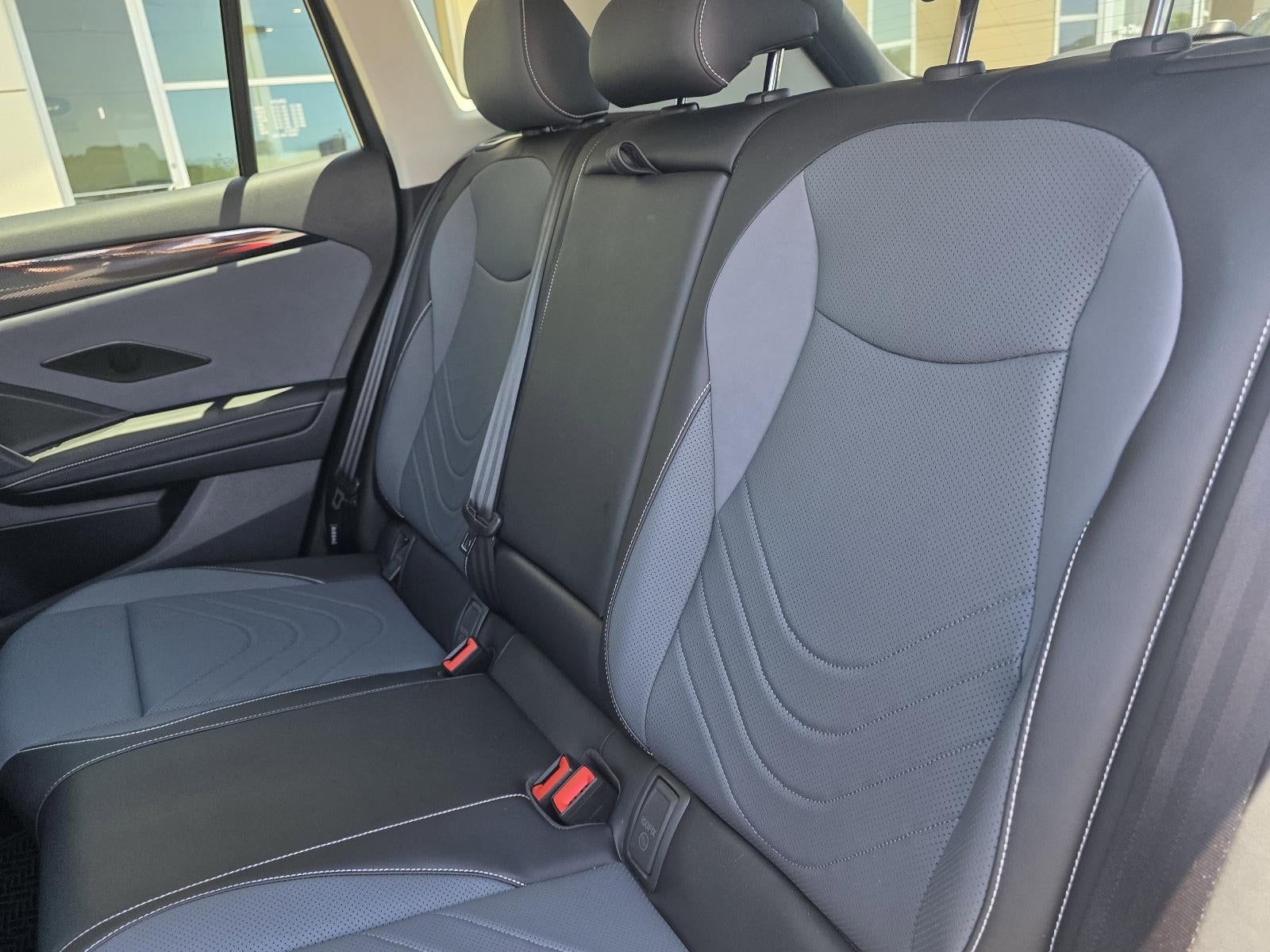 2025 Volkswagen Tiguan 2.0T SE FWD