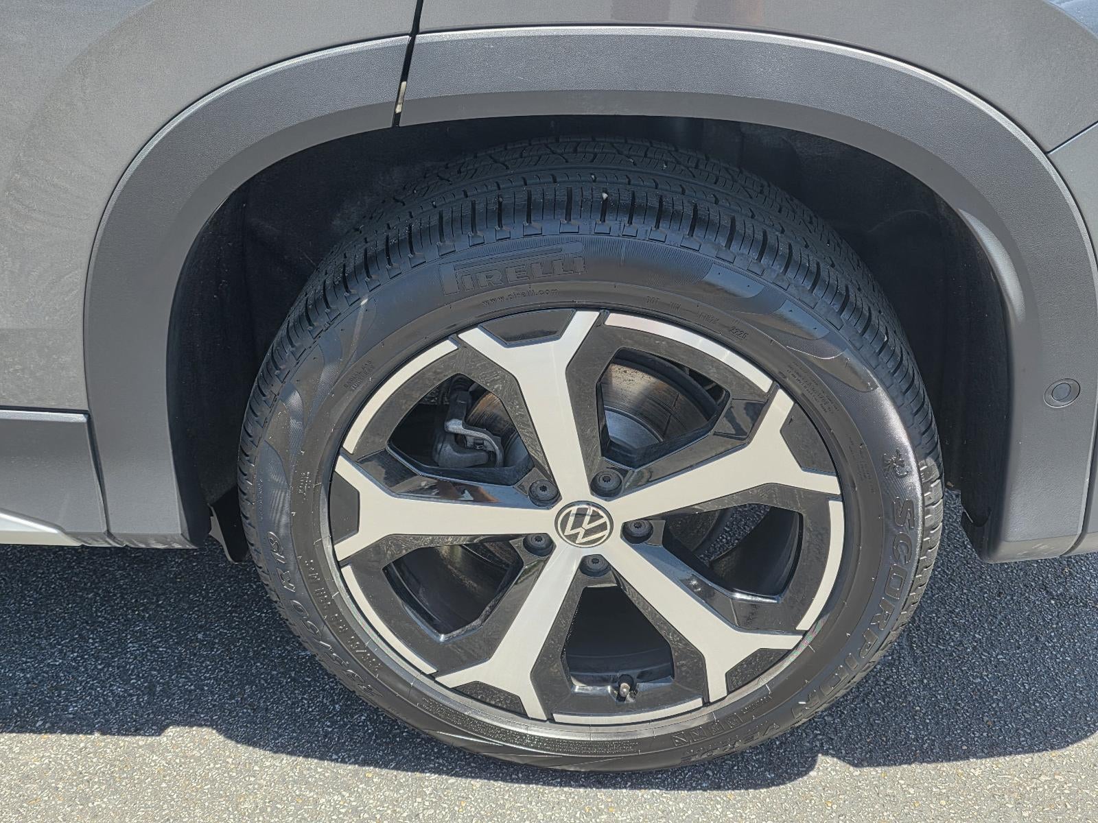 2025 Volkswagen Tiguan 2.0T SE FWD