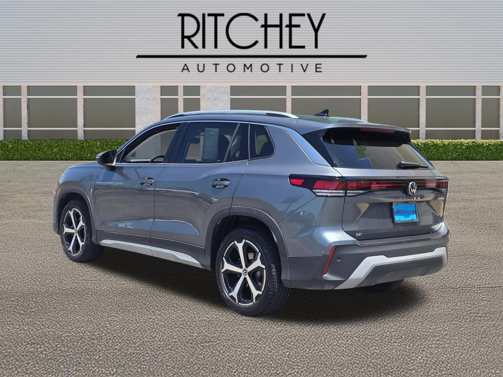 2025 Volkswagen Tiguan 2.0T SE FWD