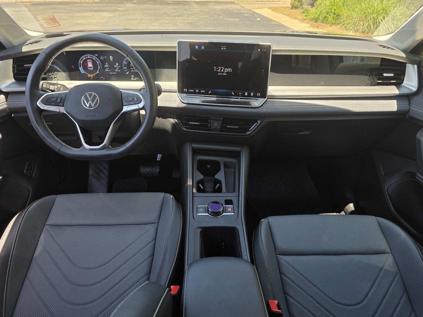 2025 Volkswagen Tiguan 2.0T SE FWD