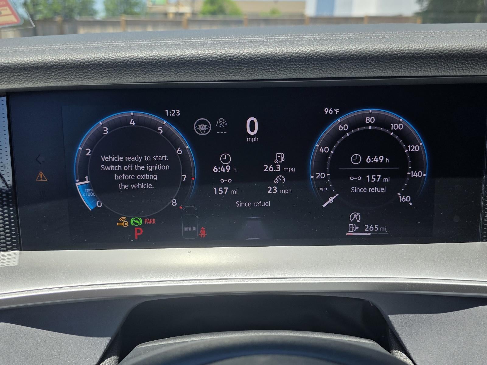 2025 Volkswagen Tiguan 2.0T SE FWD