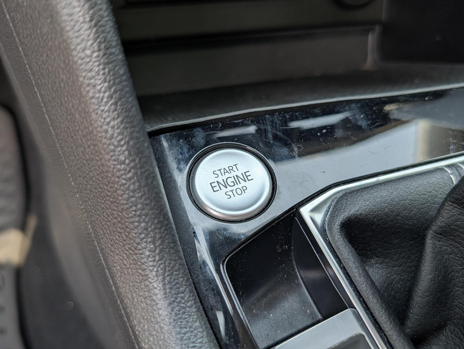 2023 Volkswagen Taos SE 4MOTION *Ltd Avail*