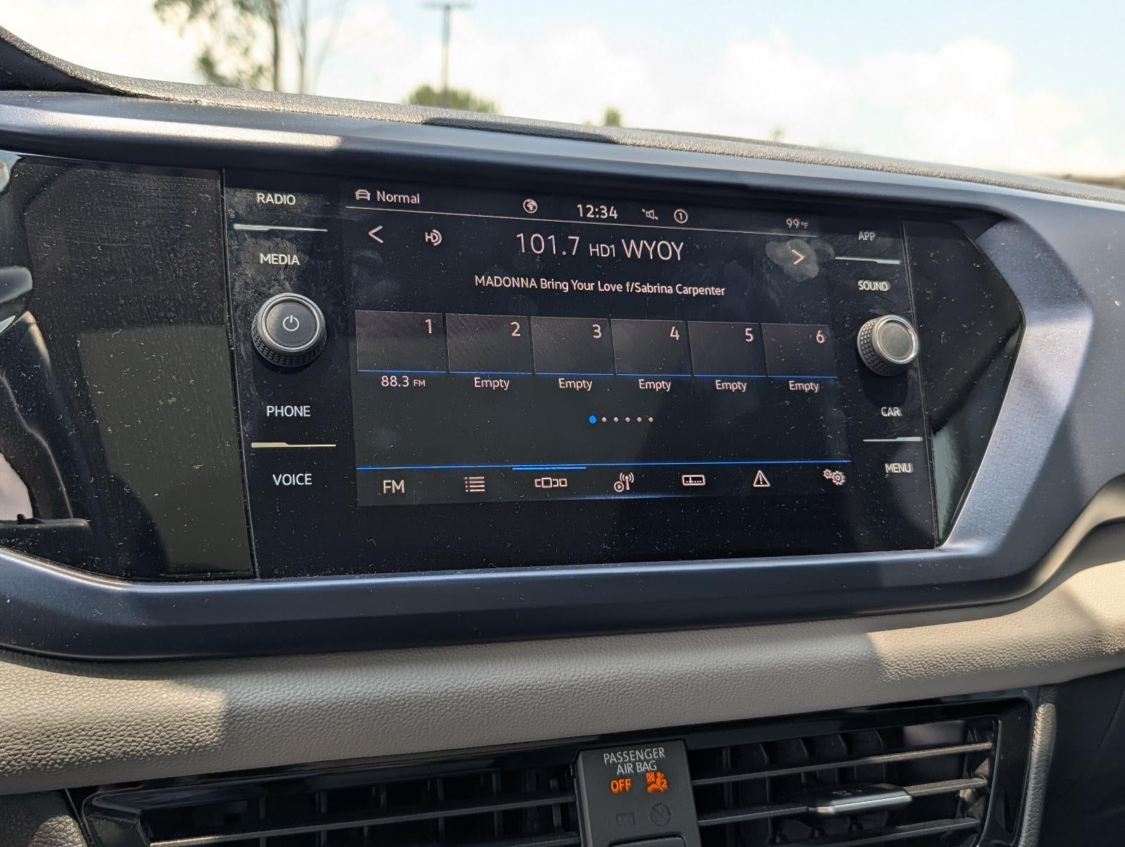 2023 Volkswagen Taos SE 4MOTION *Ltd Avail*