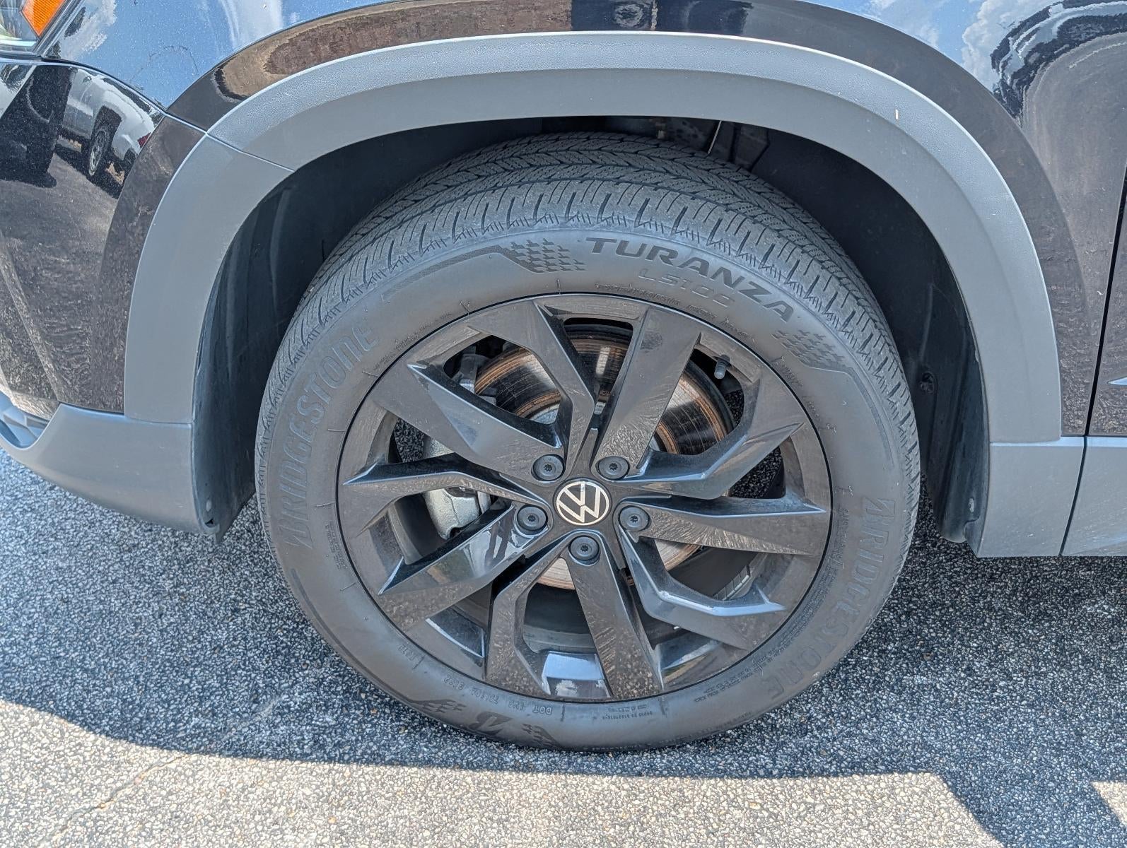 2023 Volkswagen Taos SE 4MOTION *Ltd Avail*