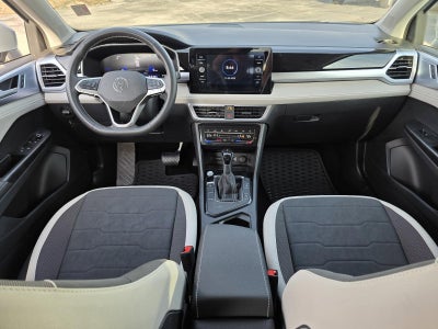 2025 Volkswagen Taos SE FWD