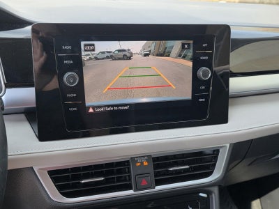 2025 Volkswagen Taos SE FWD