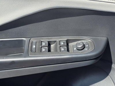 2025 Volkswagen Taos SE FWD