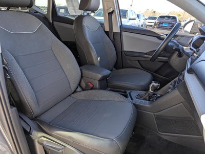 2024 Volkswagen Taos SE FWD