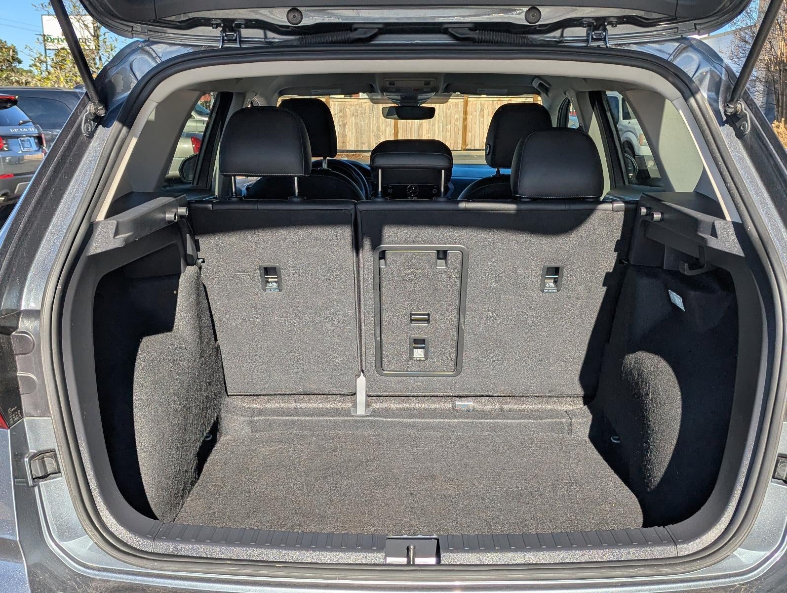 2024 Volkswagen Taos SE FWD