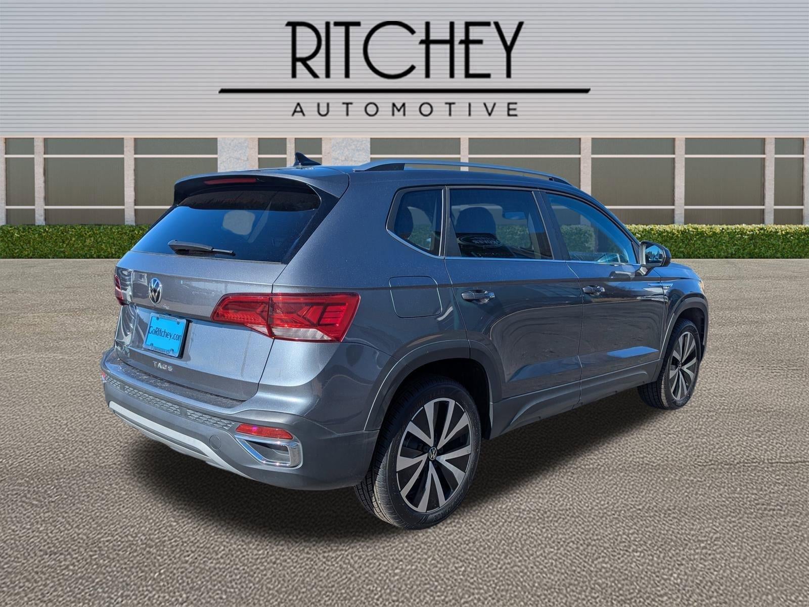 2024 Volkswagen Taos SE FWD