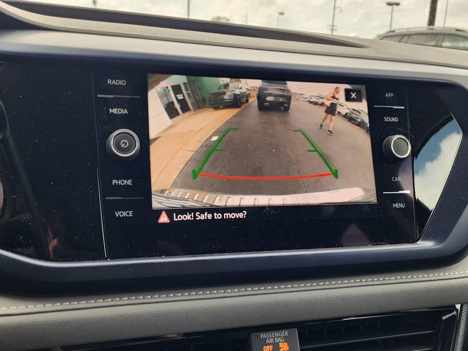 2024 Volkswagen Taos SE 4MOTION