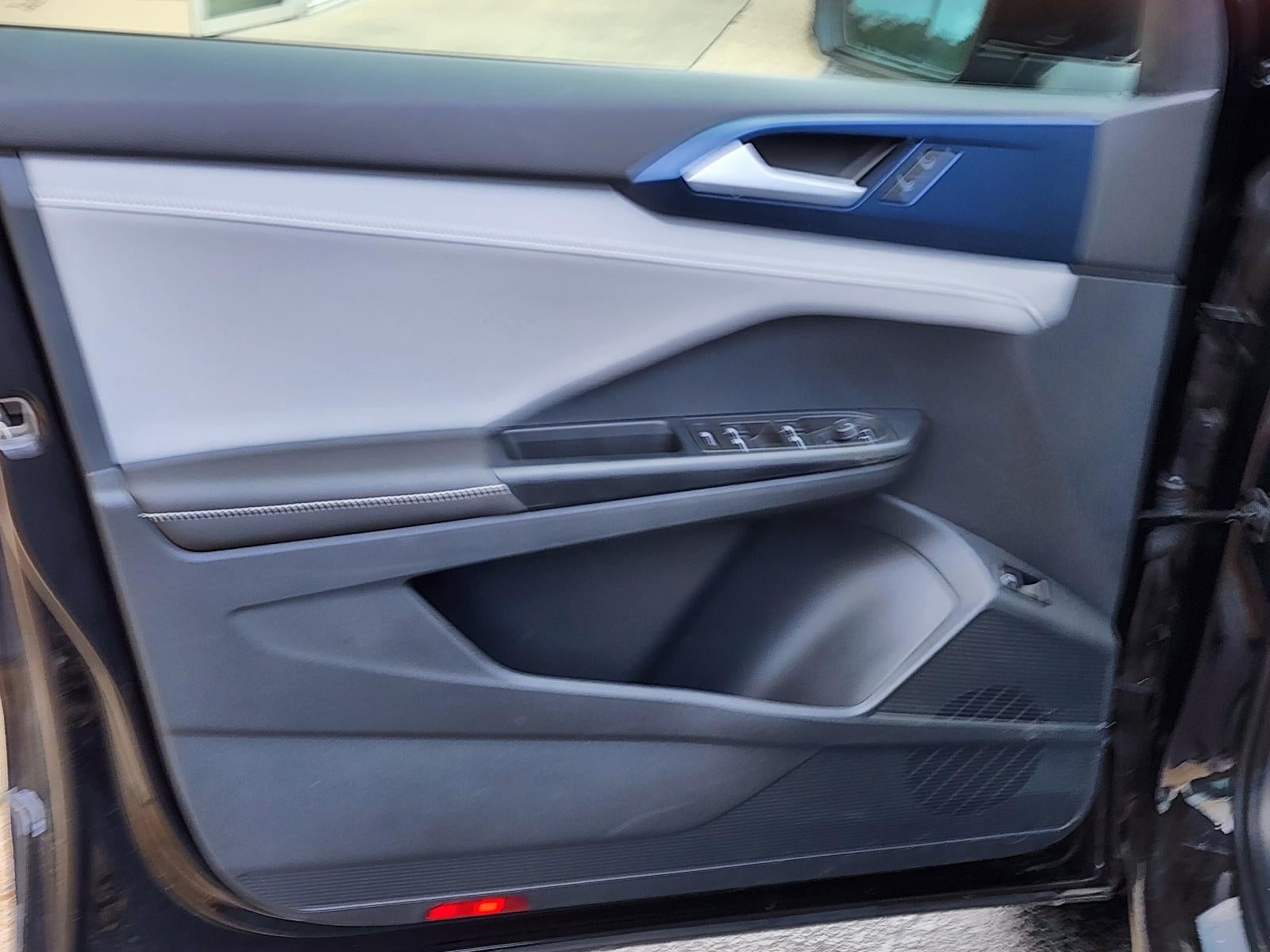 2024 Volkswagen Taos SE 4MOTION