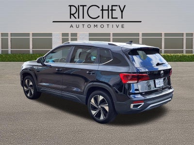 2024 Volkswagen Taos SE 4MOTION