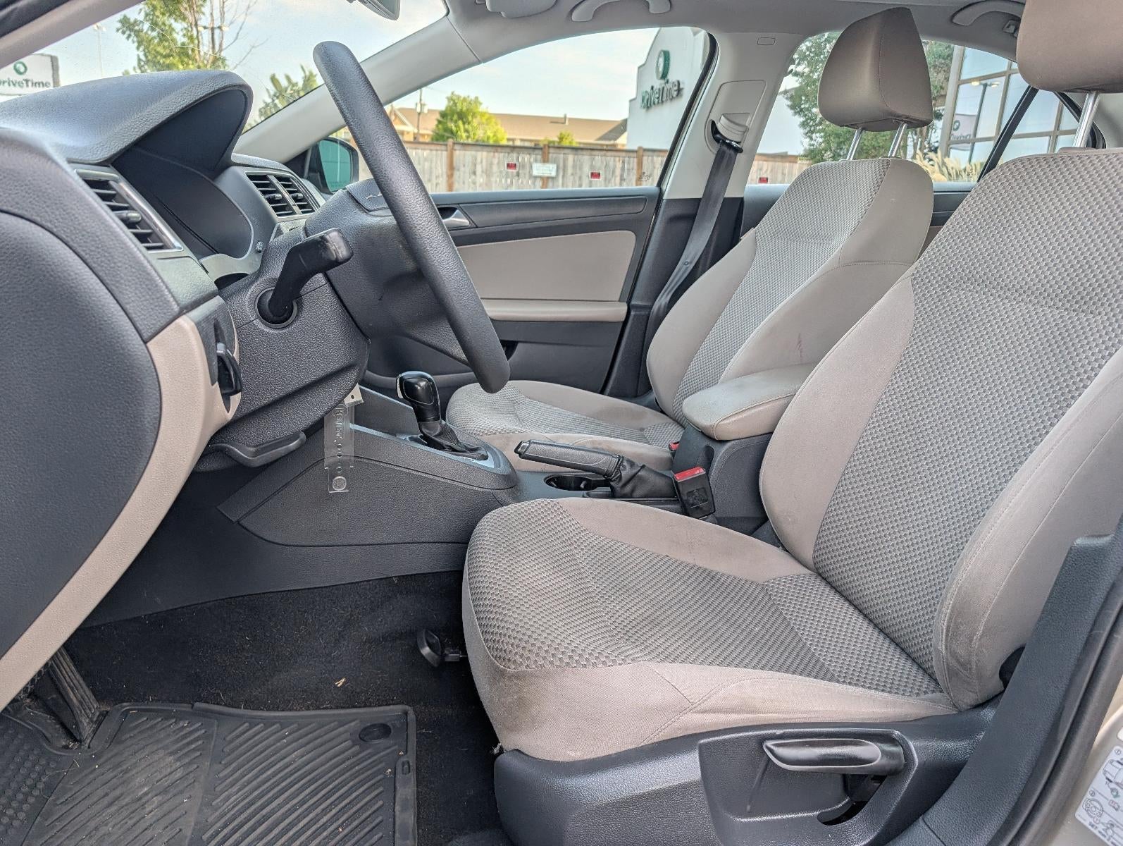 2014 Volkswagen Jetta 4dr Auto S Sedan