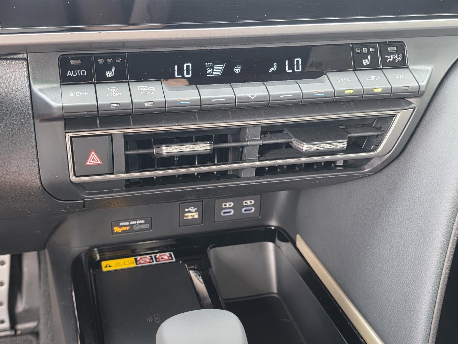 2026 Toyota Camry XSE (Natl)