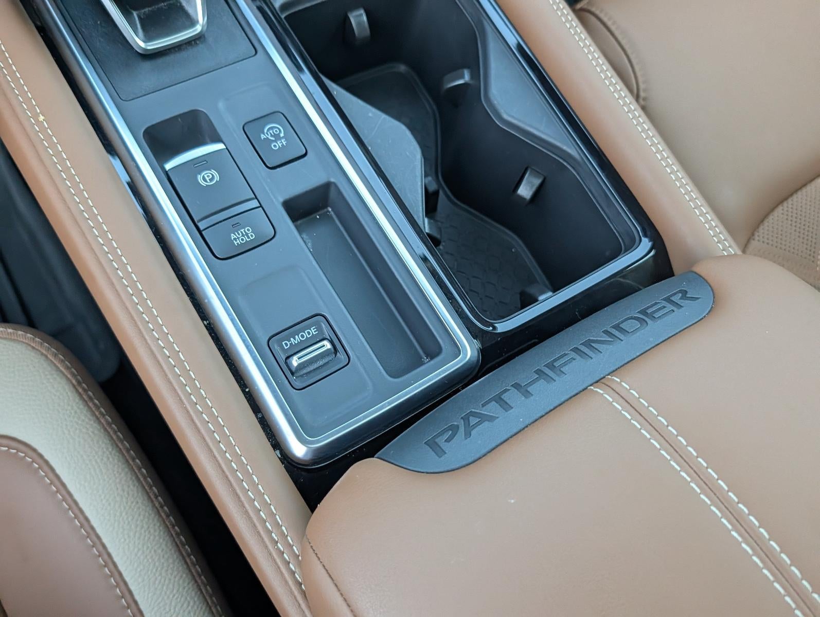 2026 Nissan Pathfinder Platinum 2WD