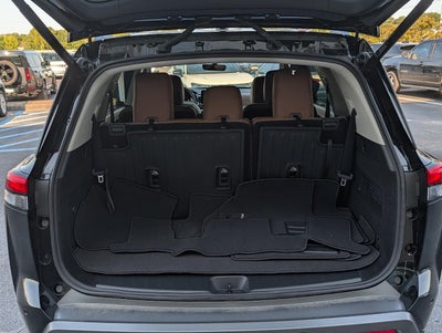 2026 Nissan Pathfinder Platinum 2WD