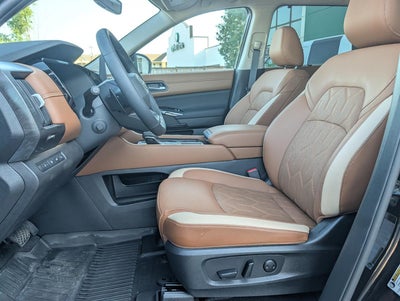 2026 Nissan Pathfinder Platinum 2WD