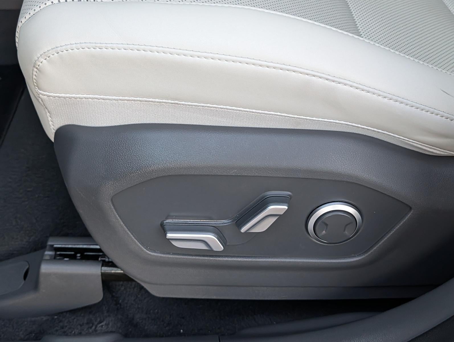 2024 Hyundai SANTA FE SEL FWD
