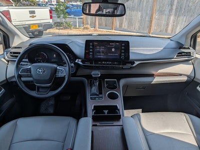 2021 Toyota Sienna XLE FWD 7-Passenger (Natl)