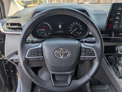 2021 Toyota Sienna XLE FWD 7-Passenger (Natl)