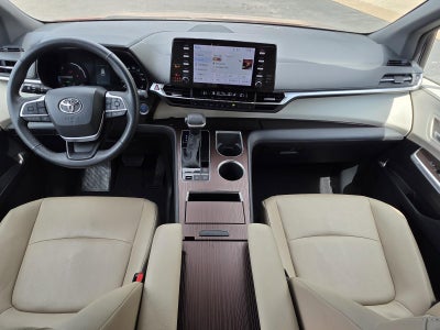 2023 Toyota Sienna XLE FWD 7-Passenger (Natl)