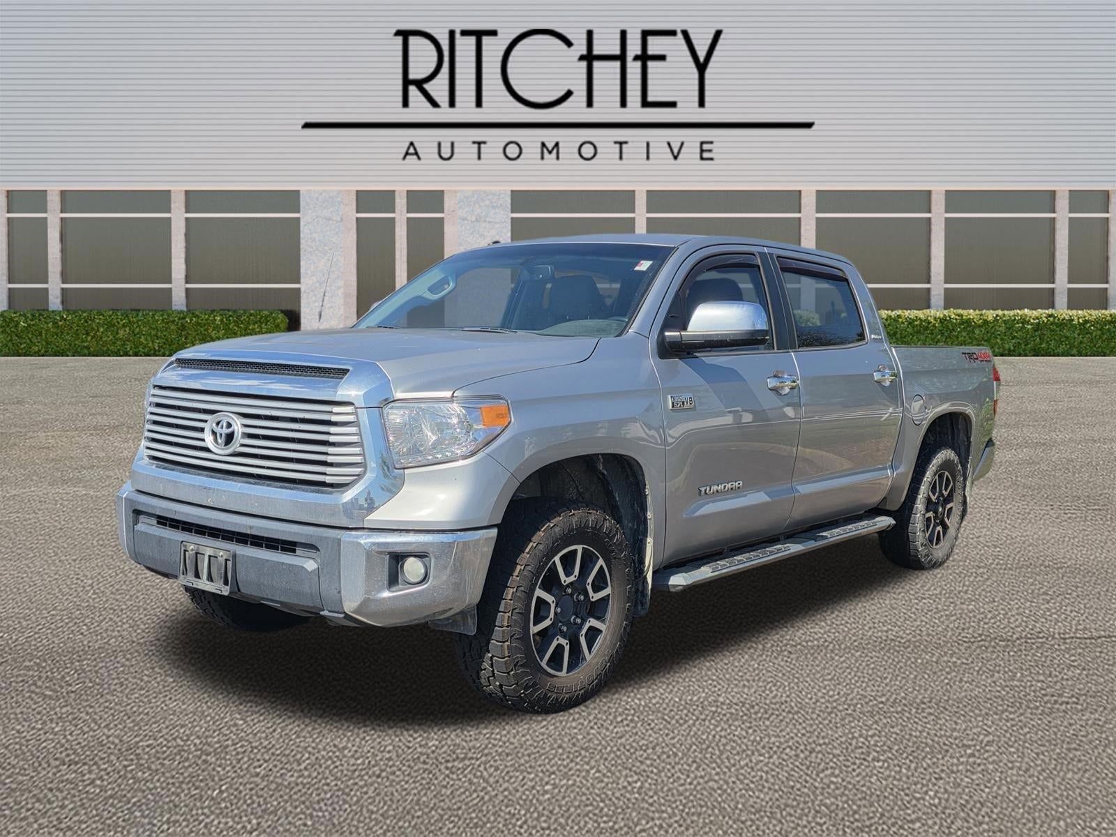 2017 Toyota Tundra 4WD 4WD Limited CrewMax 5.5' Bed 5.7L FFV (SE)