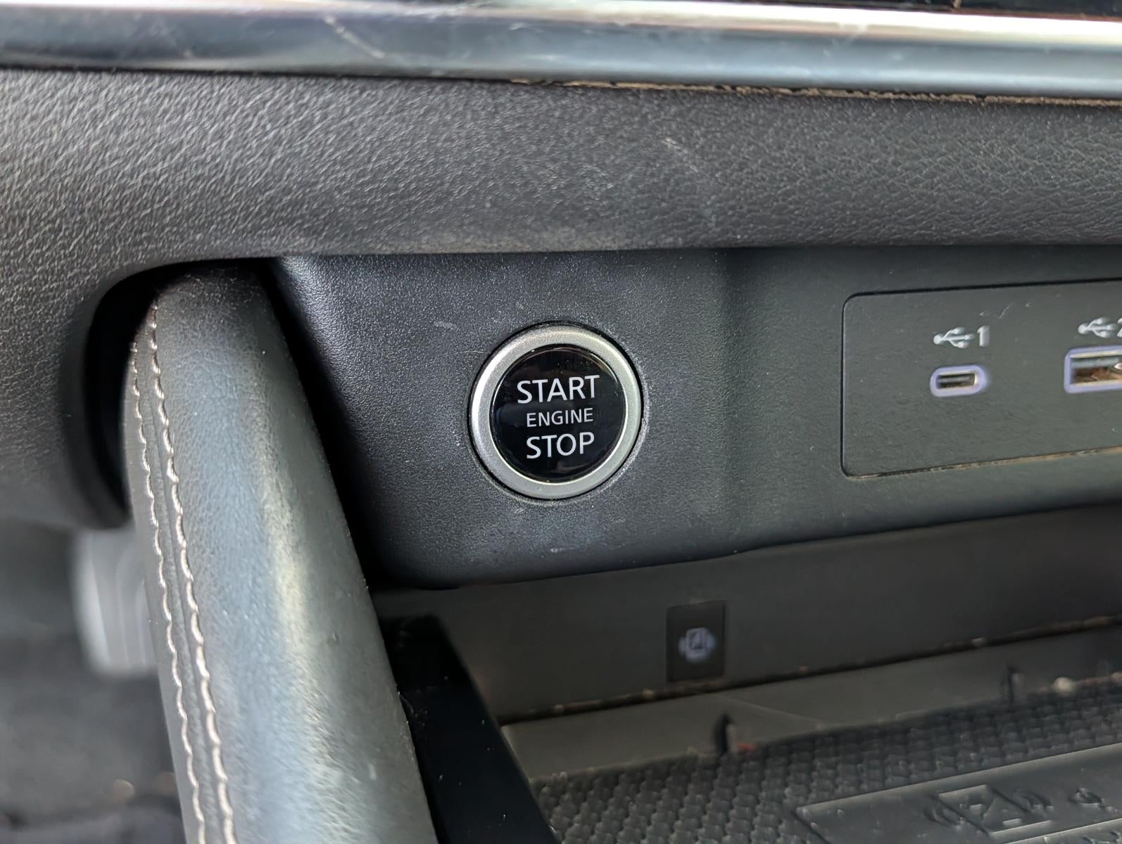 2023 Nissan Rogue FWD Platinum *Ltd Avail*