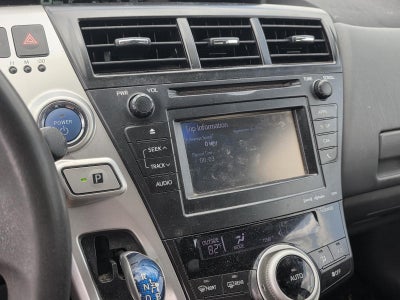 2012 Toyota Prius v 5dr Wgn Five (Natl)