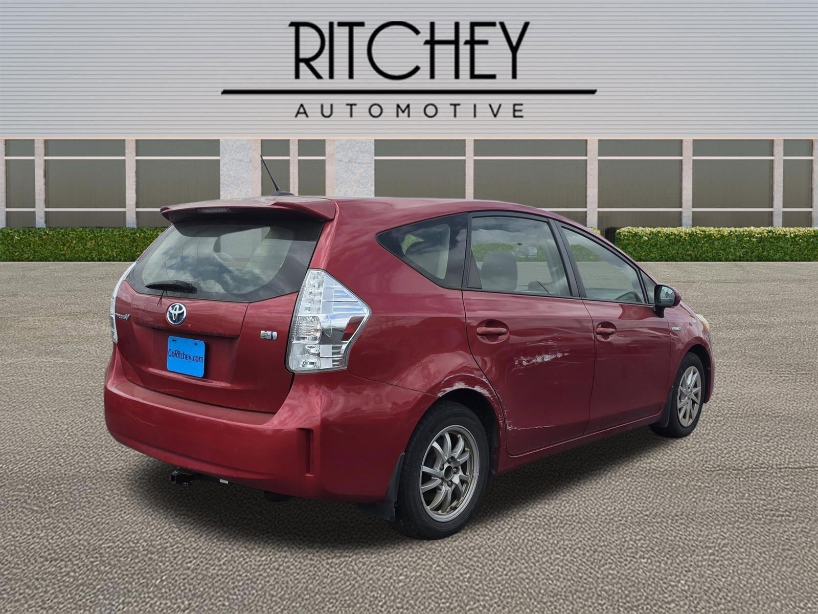 2012 Toyota Prius v 5dr Wgn Five (Natl)