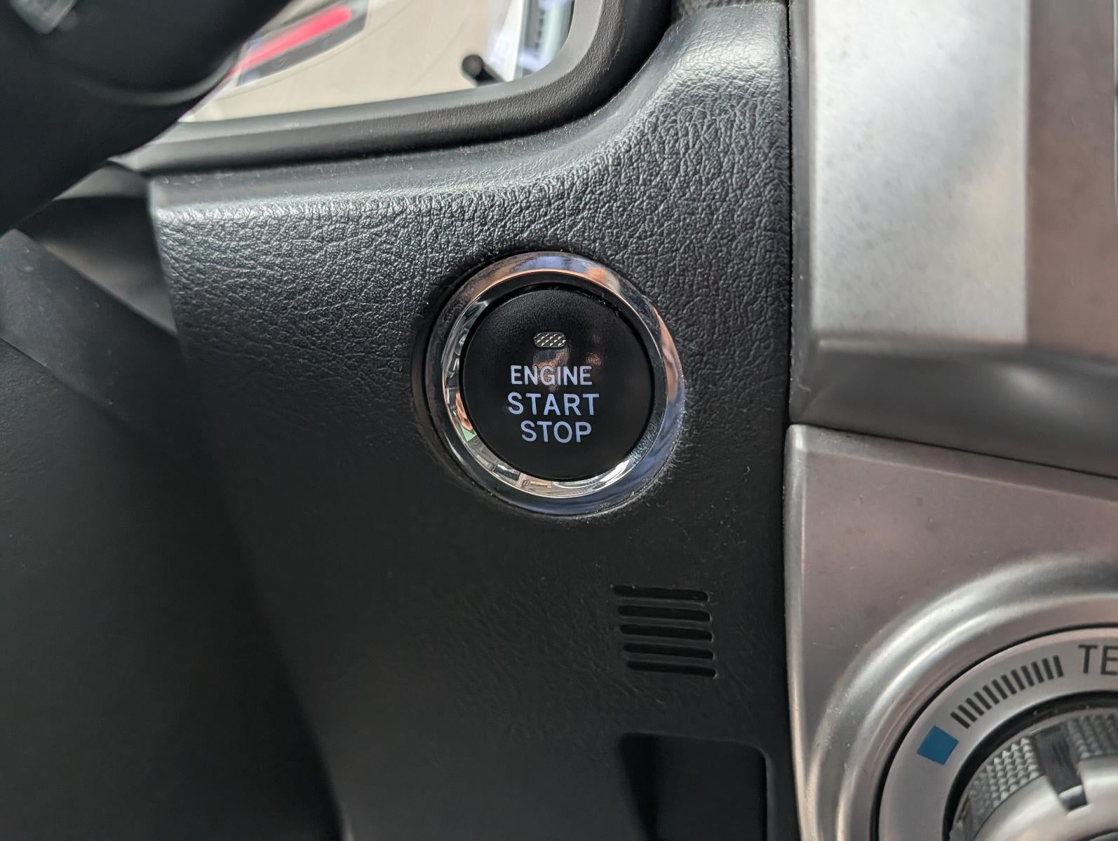 2015 Toyota 4Runner RWD 4dr V6 Limited (Natl)