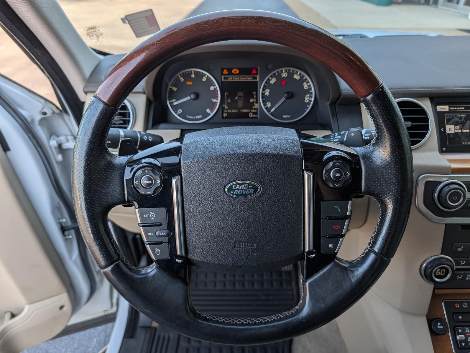 2016 Land Rover LR4 4WD 4dr HSE LUX Landmark Edition