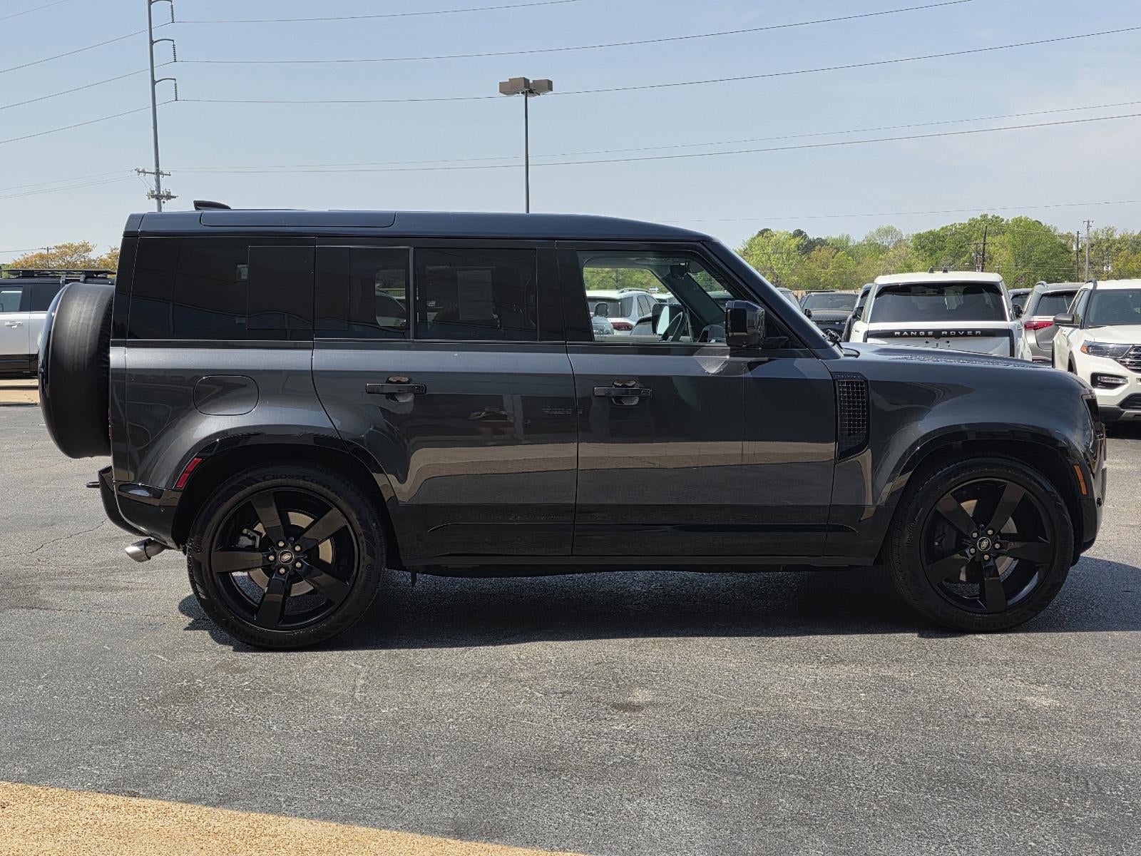 2025 Land Rover Defender 110 P500 X-Dynamic SE